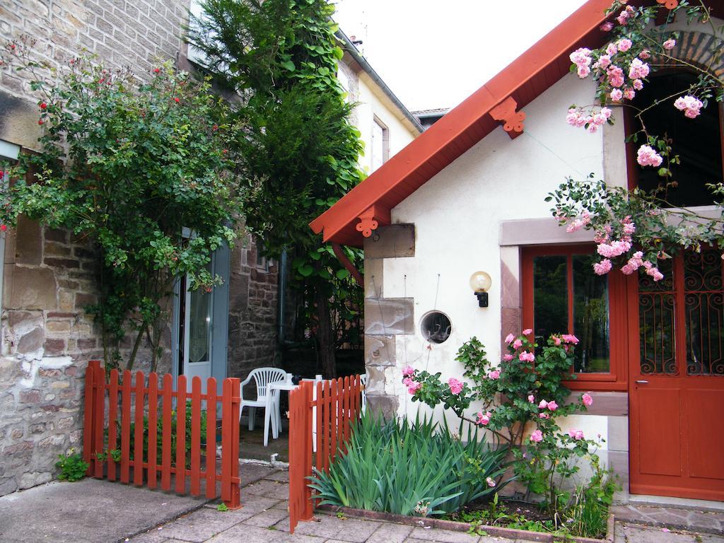 Villa Des Capucins Luxeuil-les-Bains Exterior photo