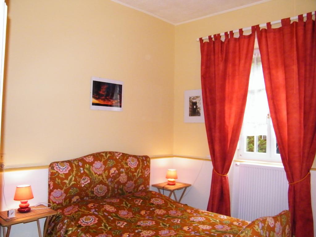 Villa Des Capucins Luxeuil-les-Bains Room photo