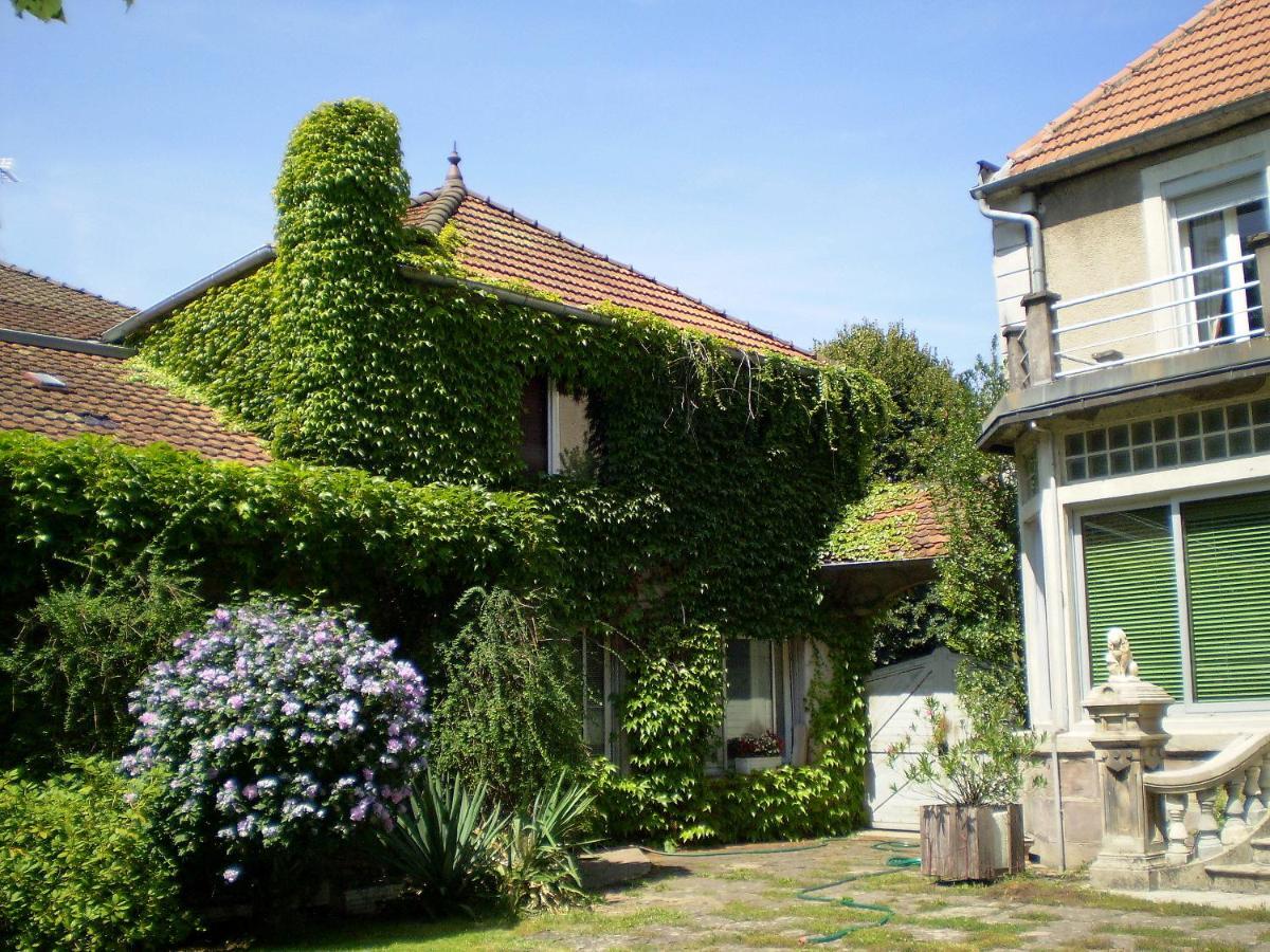 Villa Des Capucins Luxeuil-les-Bains Exterior photo